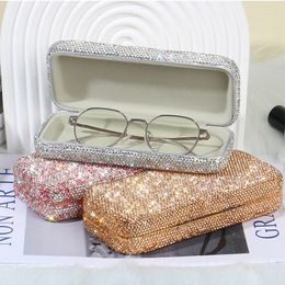 Crystal diamondencrusted glasses case version simple car travel portable sunglasses storage box 240327
