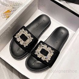 Slippers Big Size 34-43 Crystal Buckle Slippers Woman Glitter Cloth Slides Outside Home Casual Flipflops Lady Slip On Flat Sandals Femme T240409