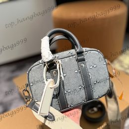 Luxury Designer Brand Embossing Flower Blue Denim Doctor Bags Top Hand Totes Nylon Strap Crossbody Shoulder Handbags Large Capcity Purse 19X12CM