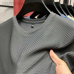 Men's Casual Shirts Summer O-Neck T-Shirts Men Ice Silk Mesh Breathable Half Sleeve Top Solid Colour Thin Casual Cool Quick-dry Short Sleeve T Shirts 2449