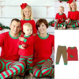 Home Clothing Comfortable Christmas Pyjamas Autumn Winter Mother Father Daughter Son Leisure Wears Red&Green Striped Family Clothes Sets