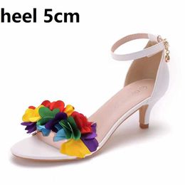 Dress Shoes Crystal Queen Women Sandals White Flower Fine Bridal Pumps Wedding Peep Toes Buckle Strap Thin Sexy High Heels Slender H240409 9PMD