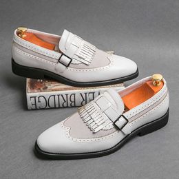 New Tassel Casual Fashion Men Handmade White Mens Loafers Moccasins Slip on Men's Flats Male Grace Driving Shoes