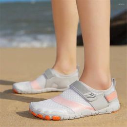 Sandals Size 44 Lace-free Man's Slippers Brands Boots 43 Shoes Rubber Sneakers Sport Trending Products Retro Botasky