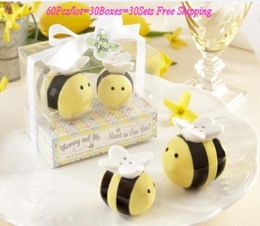 60pcslot30sets Baby Shower gift Mommy and Me Sweet as Can Bee Honey bee Salt and Pepper Shakers Baby Favour for baby birthday pa8882244