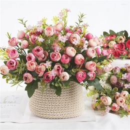 Decorative Flowers 5 Forks Artificial Camellia Buds Silk Flower Small Bouquet Wedding Party Decoration Home Room Table
