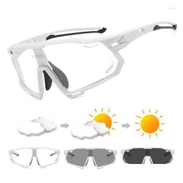 Outdoor Eyewear Superide Pochromic Riding Cycling Sunglasses Men Women Road Bike Mountain Glasses Sports Windproof Bicycle Drop Delive Dhs0L