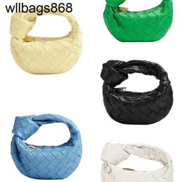 BottegVenetass Designer Bag Black Jodie and White Yellow Blue Green Mini Woven Handbag Leather Shoulder Crossbody Bags Logo
