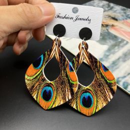 New Devil's Eye Peacock Feather Print Earrings With Oval Ethnic Half Circle Spliced Exotic Flower Pattern Wooden Women's Earring