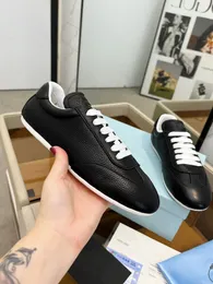Designer Flat Sneakers Platform Casual Shoes Mens Womens Suede Velvet Lace Up Shoes White Black Leather 0402
