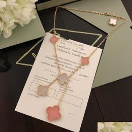 Pendant Necklaces Luxury Four Leaf Clover Designer 18K Gold Plated Pink And White Flower Five Charm Choker Collar For Women Wedding Dh3Z8