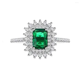 Cluster Rings Zhenchengda S925 Silver Ring With Female Sun Lace Inlaid Imitation Emerald