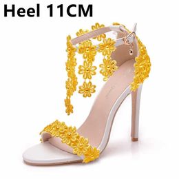 Dress Shoes Crystal Queen Women Ankle Strap Sandals Multicolour Lace Flowers Pearl Tassel 11CM 9CM High Heels Slender Bridal Wedding H240409 V8XO