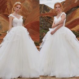 CocoMelody 2024 Wedding Dresses V Neck Sleeveless Tulle Bohemian Bridal Gowns Floor Length A-Line Wedding Dress Plus Size robe