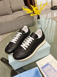 Men Women Americas Leather Sneakers High Quality Patent Leather Flat Trainers Black Mesh Lace-up Casual Shoes Outdoor Runner 0402