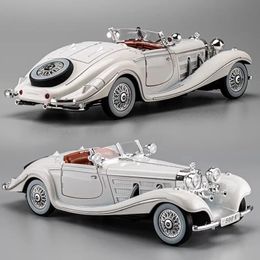 1 24 1936 Benzs 500K Alloy Car Model Diecast Metal Classic Vehicle Car Model Simulation Sound and Light Collection Kids Toy Gift 240409