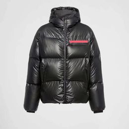 MENS PUFLER GIOCCHIO MACKER CAPPEGNO Giate da inverno con cappuccio Abbigliamento impermeabile Down Parkas Luxury Windbreaker Women Over -Coat Letter Black Outwear Outwear Tech Coats