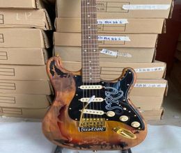 SRV 1 Heavy Relic 3 Tone Sunburst Strat Electric Guitar Stevie Ray Vaughan Tribute Left Handed Tremolo Bridge Whammy Bar Alder3052930