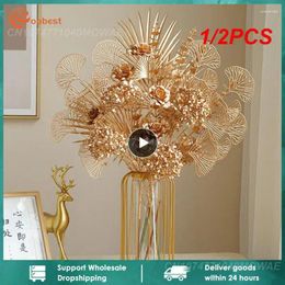 Decorative Flowers 1/2PCS Three-pronged Fan Leaf Netting Artificial Gold Ginkgo Eucalyptus Holly For Wedding Arch Flower Arrangement Home