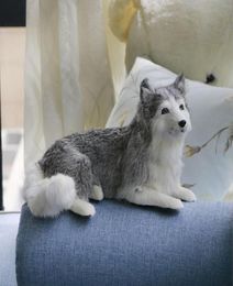 Dorimytrader Simulation Animal Husky Plush Toy Dog Samoyed Doll Polyethylene Furs Handicraft Gift Home Decoration DY800327587066