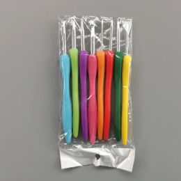 8PCS Crochet Hook 2.5-6.0mm Aluminum Crochet Needles with Colorful Soft Rubber Grip Cushioned Handles DIY Craft Supplies