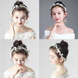 Elegant Bohemian Imitated Pearl Crowns Girls Bridal Wedding Headband Floral Garland Romantiska kransar Blomma pannband Girls Vuxen