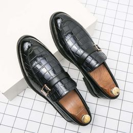 2024 Men British Loafers Pointed High Quality Slip on Classic Fashion Business Casual Wedding Dress Office Designer Shoes