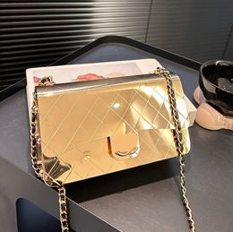 Women Designer Shiny Metal Flap Dinner Bag with Lambskin Leather Zipper Purse Gold/Silver Hardware Matelasse Chain Luxury Shoulder Cross Handbag Wallet 18x11cm