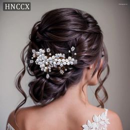 Hair Clips HNCCX Handmade Pearl Flower Bridal Comb Wedding Headwear Women Ornament Accessories Bridesmaid Party Headdress CP05