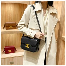 Leather Handbag Designer Sells New Women's Bags at 50% Discount Arc De Crossbody Bag New Fashion One Shoulder Small Square