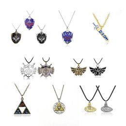 Zeldas Keychain Jewellery Set Hylian Shield Breath of The Wild Sheikah Eye Majora's Mask Sword Triforce Symbol Pendant Key Ring