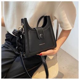 Bag Luxury Ladies One-shoulder Underarm Small Handbags 2024 Trendy Korean Style Simple Net Red Messenger