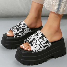 Slippers Women Flip-Flops Ladies Summer Fashion Wedge Heels Shoes High Platform Outdoor Sandals Plus Size 35-43 H240409 KZRA