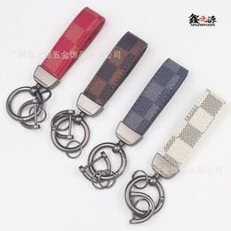 Classic Trendy Brand Old Flower Leather Car High Quality Automotive Keychain Anti Loss Accessories Pendant