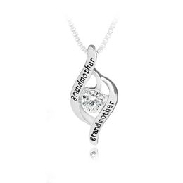 Pendant Necklaces Fashion Grandma Necklace Crystal Charm Jewelry Simple Round Venus Pendant Necklace Box Necklace Gift for GrandmaQ