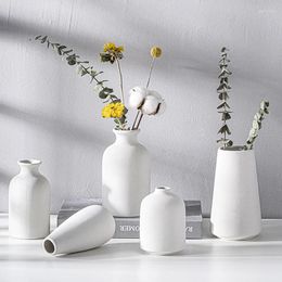 Vases Porcelain Flower Vase Small Ceramic Pot With Smooth Mouth Decor Office Desktop Ornament