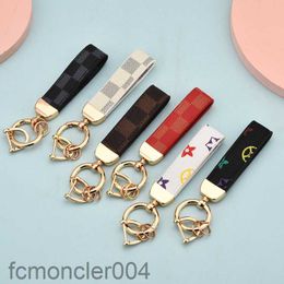 Luxury High Quality Leather Plaid Keychain Classic Exquisite Designer Car Keyring Zinc Alloy Unisex Lanyard Gift Jewelry Accessories J4R4