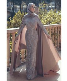 Classy Muslim Lace Evening Dresses High Neck Appliqued Sheath Plus Size Prom Gowns With Cape Long Sleeves Vestidos De Fiesta Forma1713228
