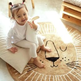 Carpets Nordic Style Cartoon Round Rug For Children Play Pad Plush Carpet Lion Playmat Living Room Bedroom Bedside