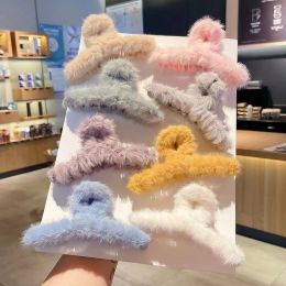 Korea Winter Faux Fur Hair Claw Elegant Hairpins Plush Hair Clip Barrette Crab Headwear for Women Girls Hair Accessories Gifts