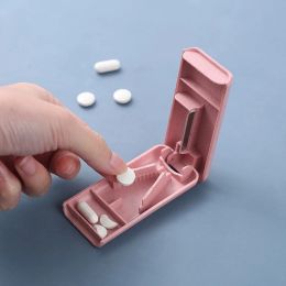 1pc Mini Useful Portable Medicine Pill Holder Tablet Cutter Splitter Pill Case Storage Box Pill Tablet Pill Cutter Divider
