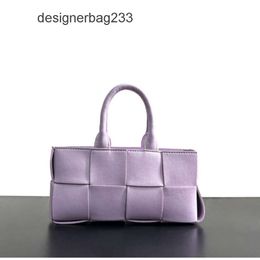Bags Luxury New Womens Arco Tote Totes Woven Commuter Designer Small Leather Bag Large Capacity bottegss Handbag Simple Venetass Texture 2024 Handbags P8E9