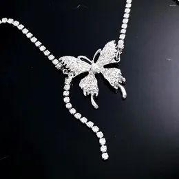 Chains FANYIN 2024 Sparkling Butterfly Necklace For Women Luxury Diamond Clavicular Chain Advanced Fashion Accessories