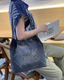 Designer de tendências de ponta Bag de bolsa de jeans de moda feminina Bolsa de ombro