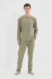 Home Clothing Trendyol Men Boyfrend Embroidered Knitted Pyjama Set TMNAW22PT1077