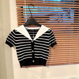 패션 여성 스웨터 디자이너 니트웨어 여성 여름 캐주얼 편지 자수 그래픽 니트 티셔츠 고급 해군 칼라 짧은 슬리브 니트 셔츠