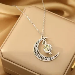 Pendant Necklaces 1pcs Imitation White Gold-color Necklace Ladies Simple Light Luxury Style Moon Pumpkin Shaped Jewelry