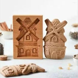 Baking Moulds Wooden Biscuit Mould Portable Kitchen Gingerbread Cookie Moulds Wood Colour Rose Pine Cones Flowers Mould Cake Tools