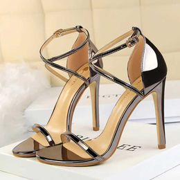 Dress Shoes Womens fetish 8cm 11cm high heels summer mid low foot champagne gold sandals Roman pumps womens gladiator slim H240409 CNDY