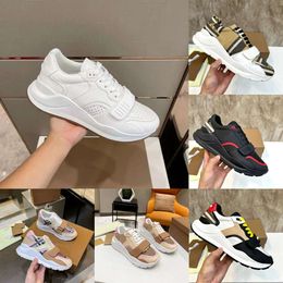 TOP BB Shoes Designer Bayberry Shoe Vintage Sneaker Striped Men Women Checked Sneakers Platform Lattice Casual Shoes Shades Flats Shoe Classic Outdoor Shoe 617
